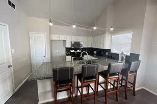 129 April Point Dr N, Conroe, TX 77356 - Photo 5