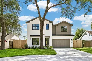 1031 W 43rd St, Houston, TX 77018 - Photo 1