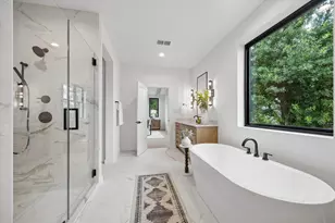 1031 W 43rd St, Houston, TX 77018 - Photo 23