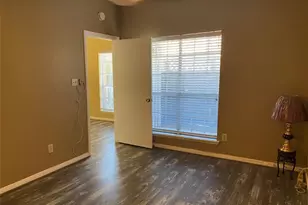 2626 Holly Hall St, Houston, TX 77054 - Photo 9