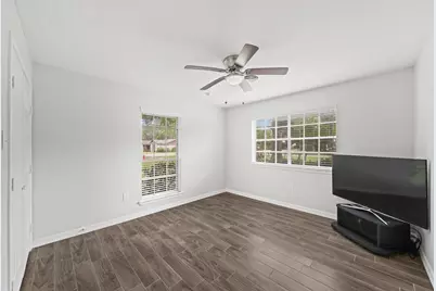 1655 E South Street, Alvin, TX 77511 - Photo 11