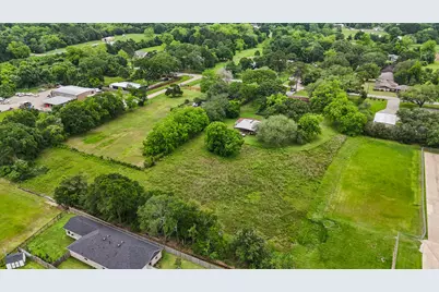 1655 E South Street, Alvin, TX 77511 - Photo 37
