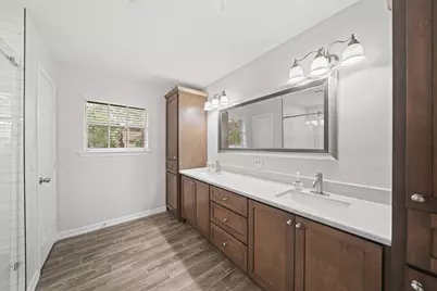 1655 E South Street, Alvin, TX 77511 - Photo 17