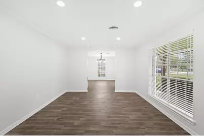 1655 E South Street, Alvin, TX 77511 - Photo 7