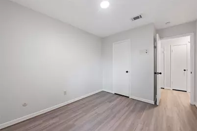 11805 Southlake Drive, Houston, TX 77077 - Photo 19