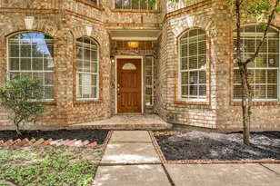 12018 Natural Bridges Ln, Sugar Land, TX 77498 - Photo 3