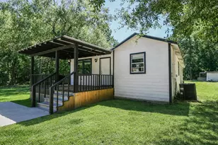 180 Maurine Ln, Cleveland, TX 77328 - Photo 7