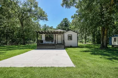 180 Maurine Lane, Cleveland, TX 77328 - Photo 1