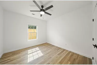 6206 Lyndhurst Drive #A, Houston, TX 77087 - Photo 11