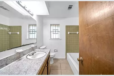 8447 Sterlingshire Street, Houston, TX 77078 - Photo 17