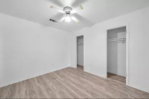 8447 Sterlingshire St, Houston, TX 77078 - Photo 19