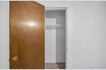 8447 Sterlingshire Street, Houston, TX 77078 - Photo 15