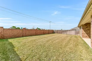 3113 Hidden Mist Dr, La Marque, TX 77568 - Photo 35