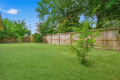 16303 Deer Lick Drive, Houston, TX 77090 - Photo 37
