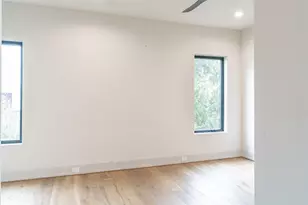 411 W Saulnier St, Houston, TX 77019 - Photo 29