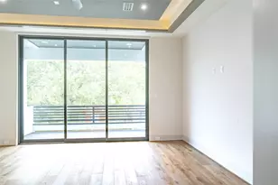 411 W Saulnier St, Houston, TX 77019 - Photo 35