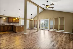 419 W Lake Shore Dr, Livingston, TX 77351 - Photo 7