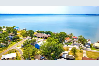 419 W Lake Shore Dr, Livingston, TX 77351 - Photo 5