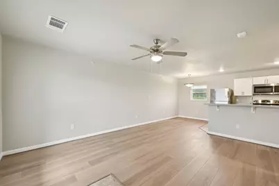 254 Plez Morgan Drive #F, Montgomery, TX 77356 - Photo 5