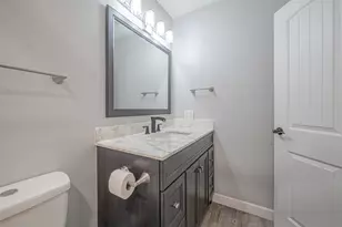 205 Winding Way, Rockport, TX 78382 - Photo 15