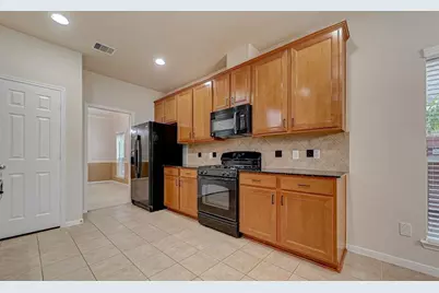 21587 Tims Harbor Drive, Kingwood, TX 77339 - Photo 19