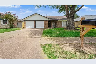 4211 Thunder Bay Drive, Pasadena, TX 77504 - Photo 1