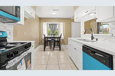 4211 Thunder Bay Drive, Pasadena, TX 77504 - Photo 9