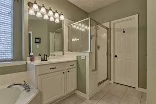 23 Weeping Spruce Pl, Conroe, TX 77384 - Photo 17