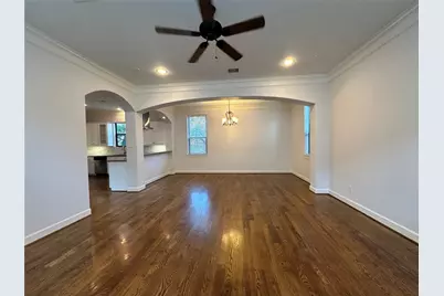 615 W 27th Street #B, Houston, TX 77008 - Photo 11