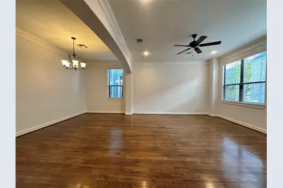 615 W 27th Street #B, Houston, TX 77008 - Photo 9