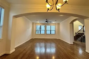 615 W 27th St, Houston, TX 77008 - Photo 3