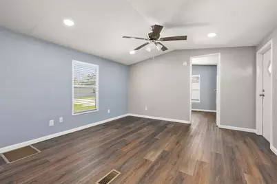 2222 N Austin Avenue #32, Pearland, TX 77581 - Photo 7