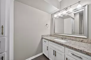 6308 Meredith Dr, Bellaire, TX 77401 - Photo 19