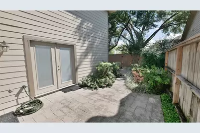 8003 Oakwood Forest Drive, Houston, TX 77040 - Photo 7