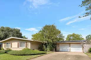 1615 Redway Ln, Houston, TX 77062 - Photo 3