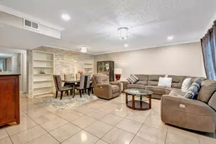 1615 Redway Ln, Houston, TX 77062 - Photo 11