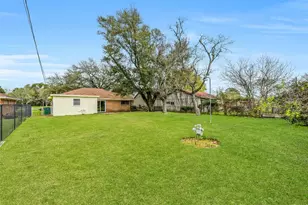 405 Cherry St, La Marque, TX 77568 - Photo 27