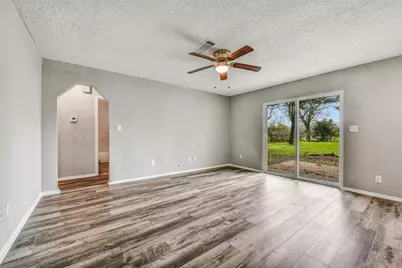 405 Cherry Street, La Marque, TX 77568 - Photo 5