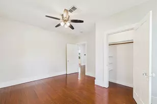 314 W Sidnor St, Alvin, TX 77511 - Photo 21