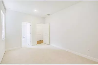 946 W 18th Street, Houston, TX 77008 - Photo 7