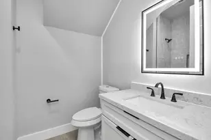 1320 Eberhard St, Houston, TX 77019 - Photo 5