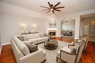 13409 Gardenspring Ct, Rosharon, TX 77583 - Photo 9