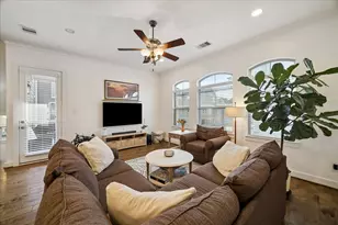 1165 Beasley Hills Ln, Houston, TX 77008 - Photo 3