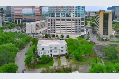 1955 Sheridan Street, Houston, TX 77030 - Photo 3