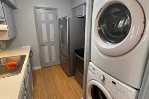 204 E Lakeview Terrace, Conroe, TX 77356 - Photo 5