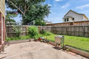 1702 Lake Geneva Ct, Houston, TX 77084 - Photo 15