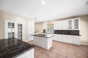 12506 Whispering Sands Ct, Houston, TX 77041 - Photo 9