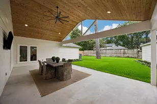 14355 Chadbourne Dr, Houston, TX 77079 - Photo 39
