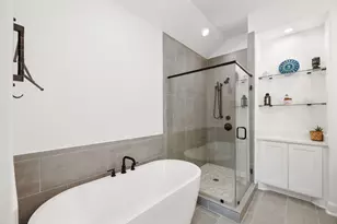 817 W 19th St, Houston, TX 77008 - Photo 15
