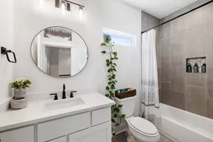 817 W 19th St, Houston, TX 77008 - Photo 19